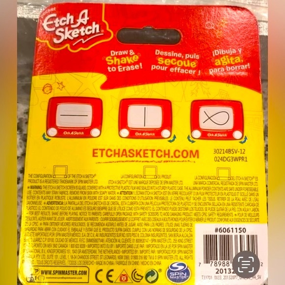 Etch A Sketch Mini - Picture 4 of 4